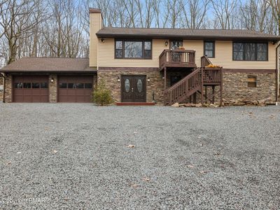 22 Mountain Crest Dr