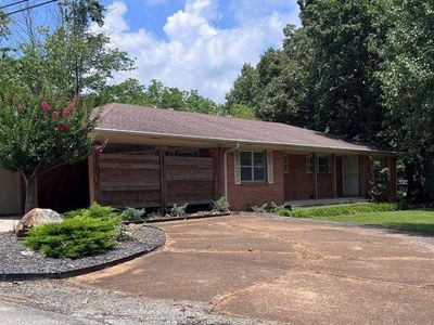1503 N Thomasville Ave