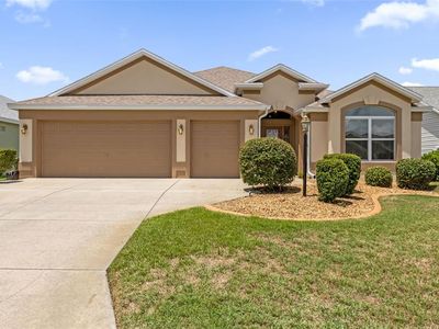 897 Folkstone Way