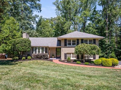 933 Rothowood Rd