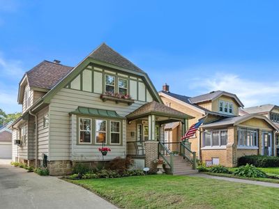 837 S 17th STREET
