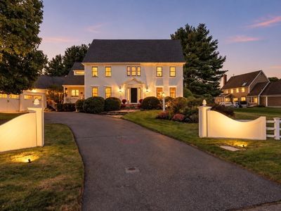 269 W Main St