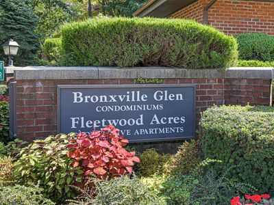 1376 Midland Avenue #801