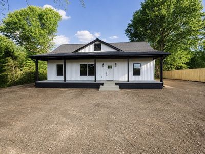1239 N Main St
