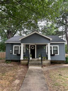 2913 Honeysuckle Ln