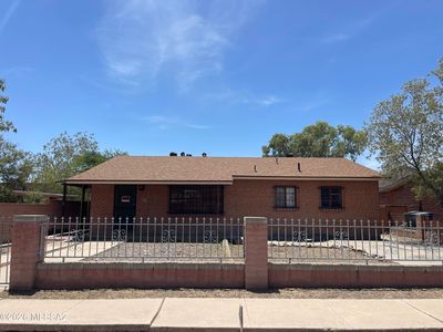 847 W Alameda St