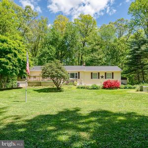 3919 Emrick Ln