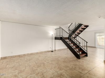 3109 W HARMONT Drive