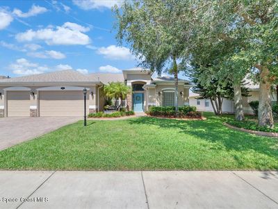 2224 Botanica Cir