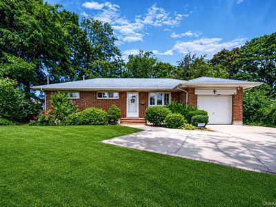 9 Standish Road