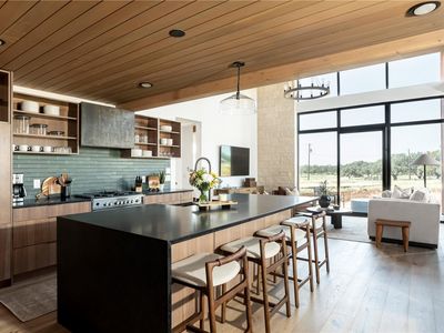 9361 W Us Highway 290 #6