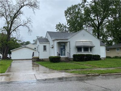 Property at 1518 2nd St, Charleston, IL