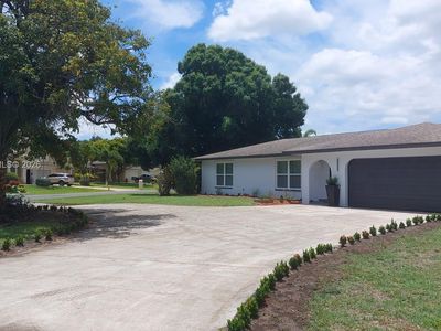 320 SE 15th Pl