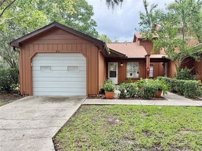2701 NE 10th St APT 401