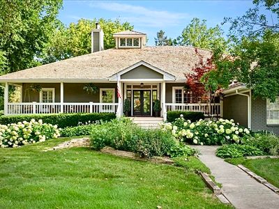 12955 Woodlands Pkwy