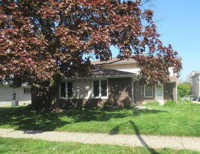 10429 Austin Ave APT A
