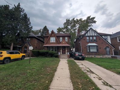 Property at 17545 San Juan Dr, Detroit, MI