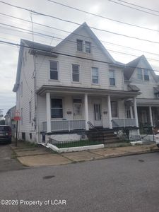 201 S Cedar St