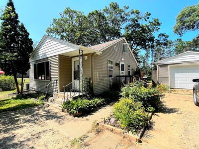 5648 Fairview Rd