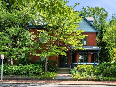 140 Upland Rd