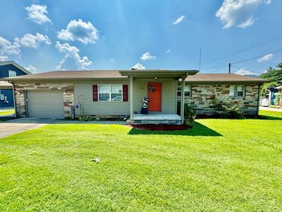 233 N Buckingham Ave