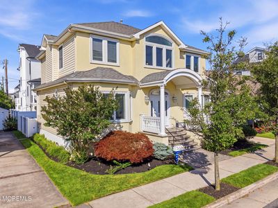 21 N Kenyon Avenue