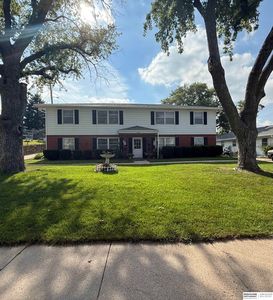 Property at 4858 S 121st St, Omaha, NE