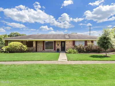 602 Majestic Blvd