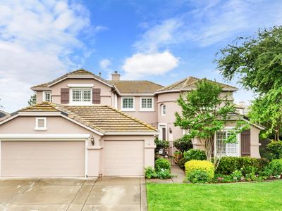 4836 Village Green Dr