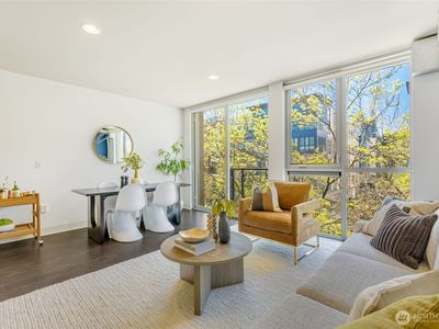 530 Broadway Avenue UNIT 403