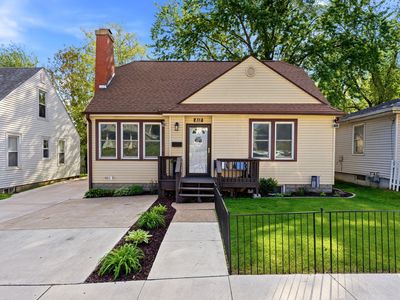 Property at 812 Cedar St, Muscatine, IA