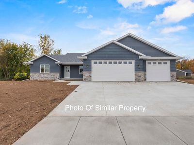 2677 Vanderbilt Dr