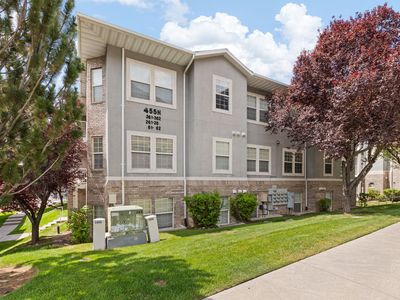 455 N Belmont Pl Unit 364