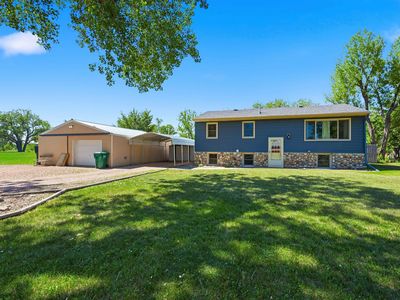 321 Circle Dr