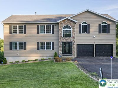 Property at 716 Yoke Ter, Stroudsburg, PA