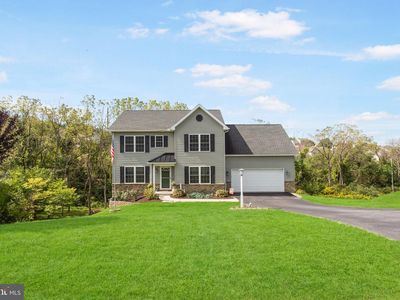 385 Barclay Dr