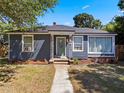 1224 Dexter Ave