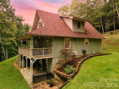 426 Meadowood Ln