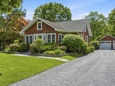 36 Watchogue Ave