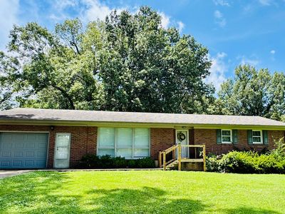 1728 Sycamore Dr