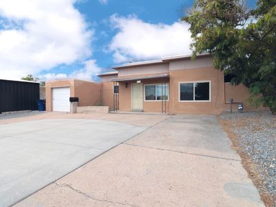 463 Loma Hermosa Dr NW