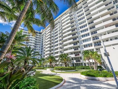 100 Lincoln Rd #502