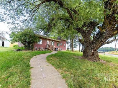 1094 Crumarine Loop