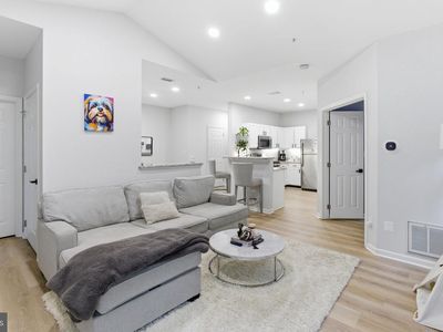 1700 Lake Shore Crest Dr APT 33