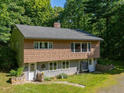 1221 Brook Road