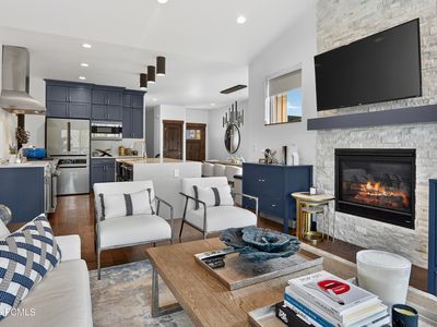 1135 W Cadence Ct