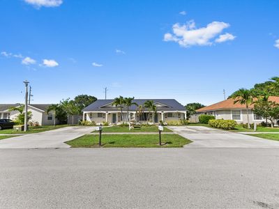 1320 Riverside Circle