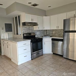 32 Judson St APT 12B