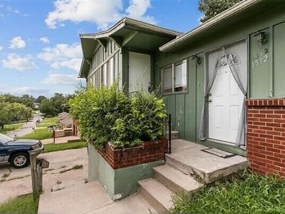 1510 N 63rd Ter