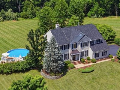 28 Music Mountain Blvd